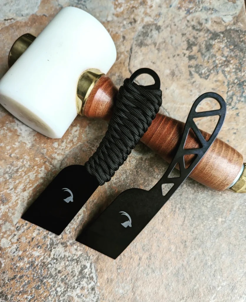 Geisler skeleton leather knife